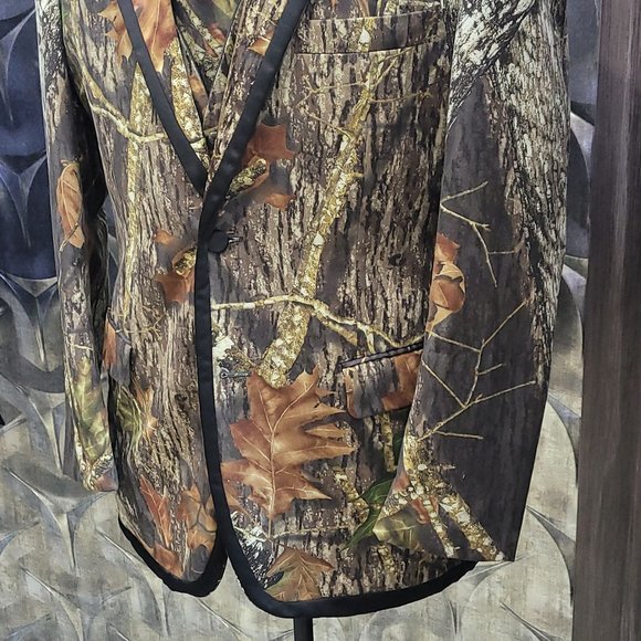 Camo Tuxedo Jacket - Picture 2 of 4